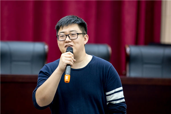 [titlepic]国际学院“大学面对面”分享会——以己之思，照彼之路